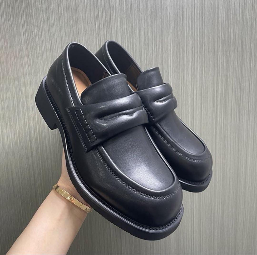 Balenciaga corporate shoe