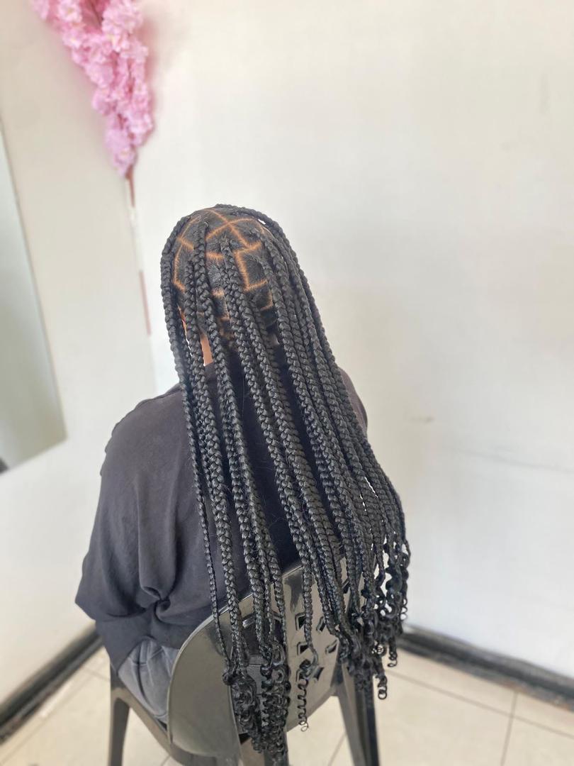 Big Knotless braids