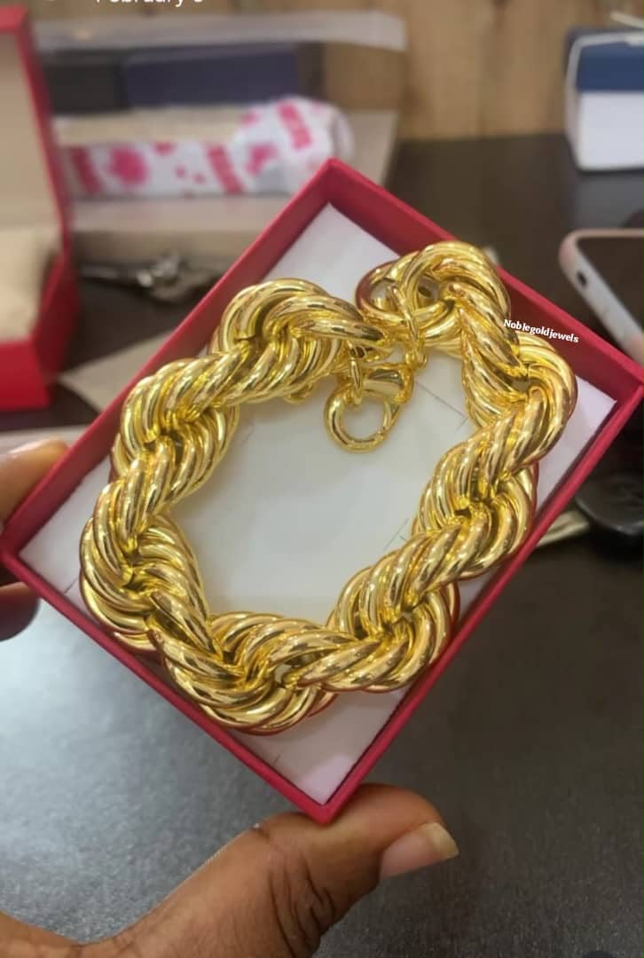 THICK TWIST CUBAN HANDCHAIN UNISEX
