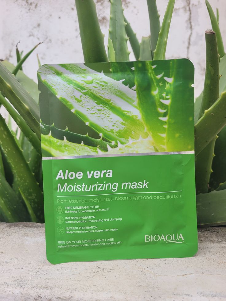 Aloe vera facial mask